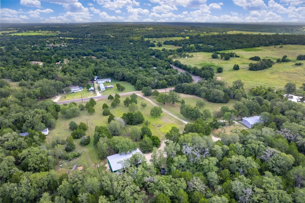 155 Hidden Oaks Loop Elgin, TX 78621