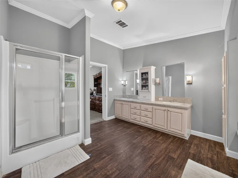 155 Hidden Oaks Loop Elgin, TX 78621