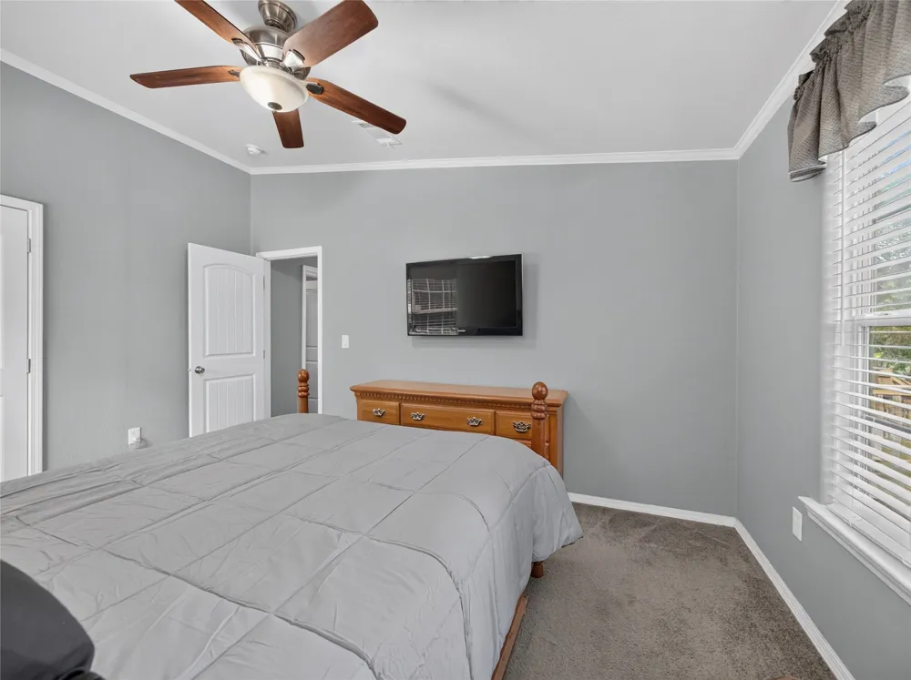 155 Hidden Oaks Loop Elgin, TX 78621