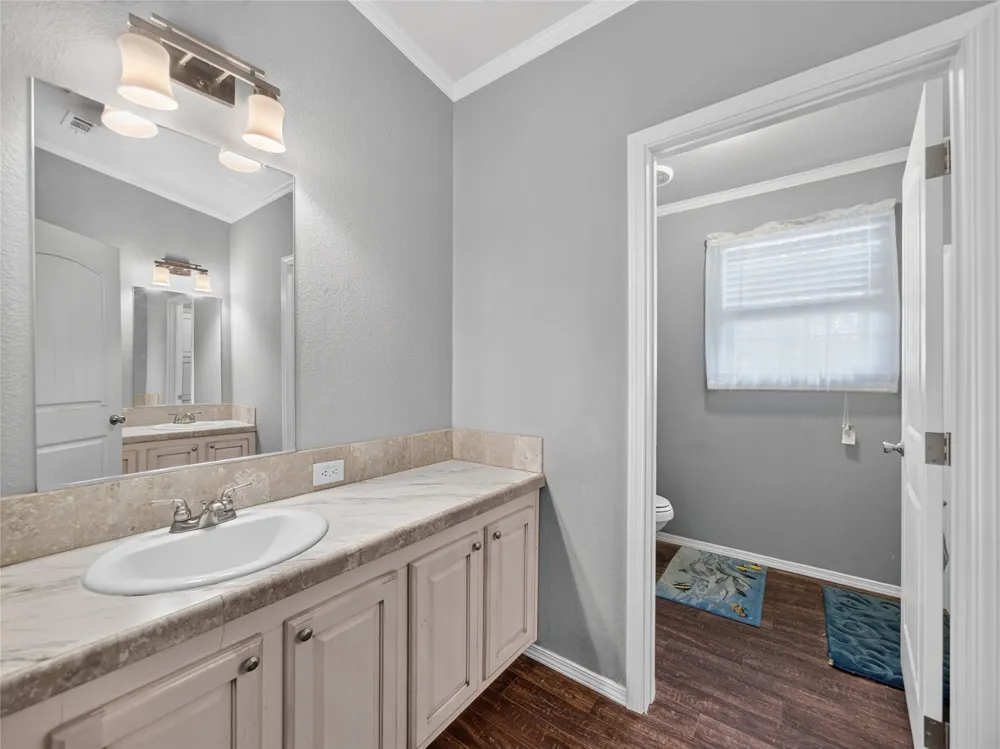 155 Hidden Oaks Loop Elgin, TX 78621