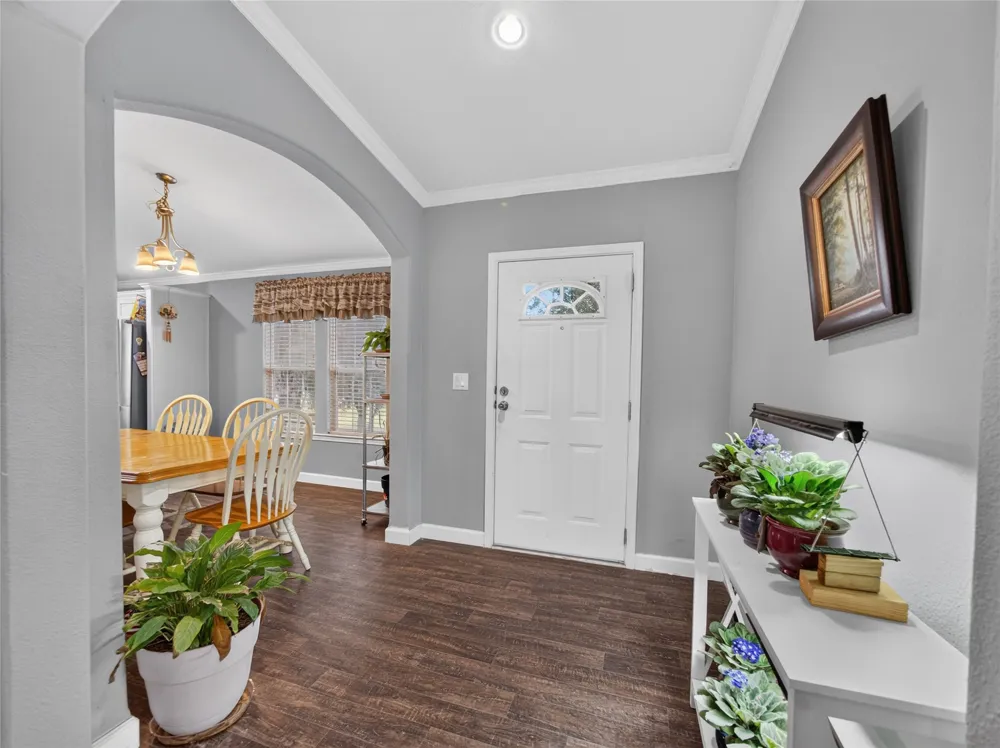 155 Hidden Oaks Loop Elgin, TX 78621