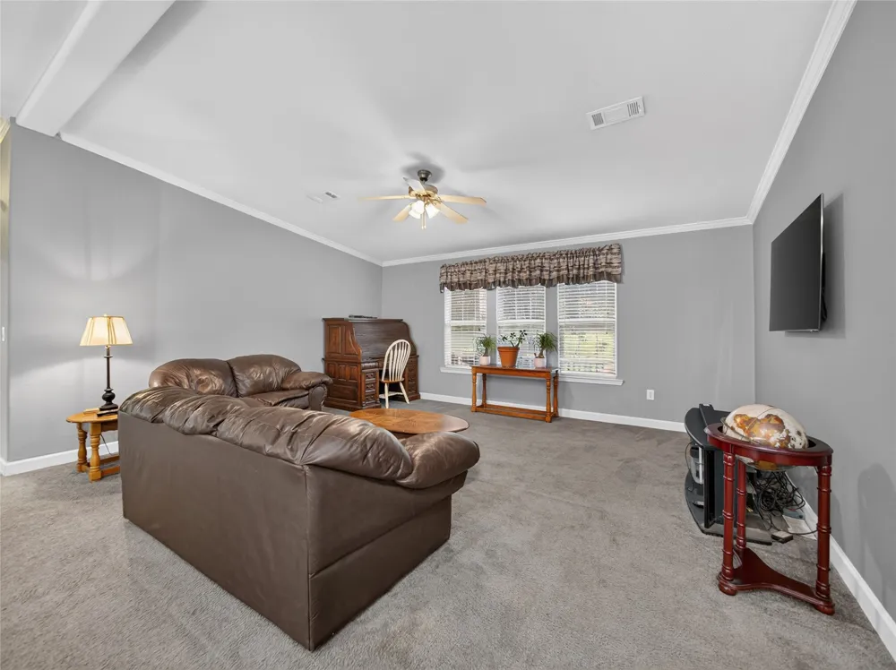 155 Hidden Oaks Loop Elgin, TX 78621