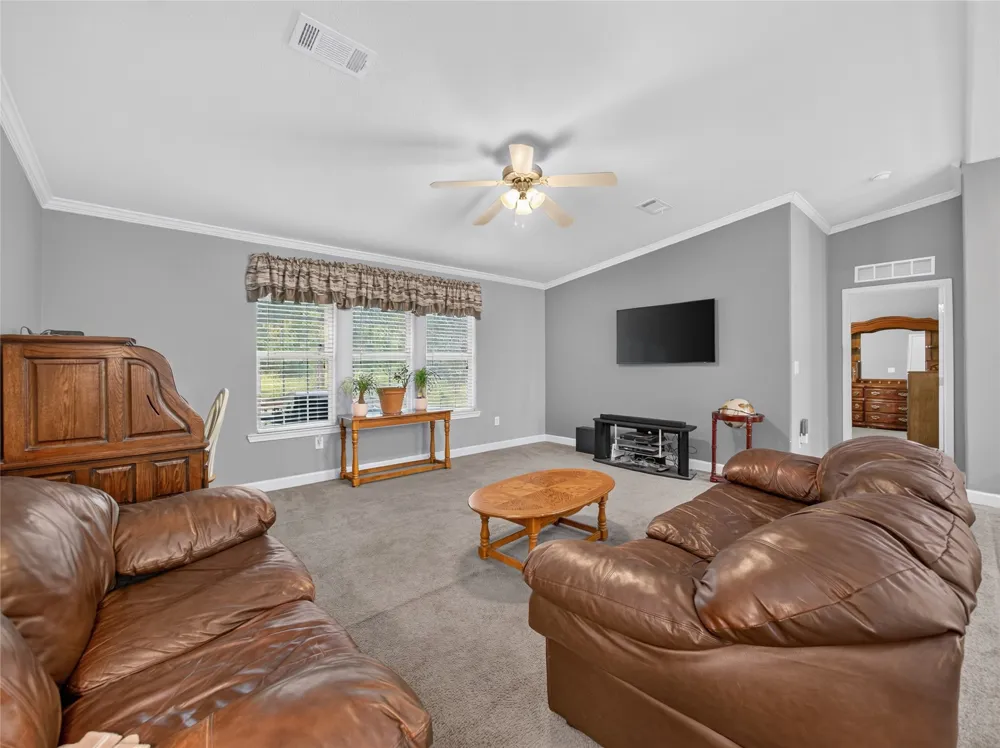 155 Hidden Oaks Loop Elgin, TX 78621