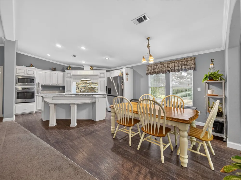 155 Hidden Oaks Loop Elgin, TX 78621
