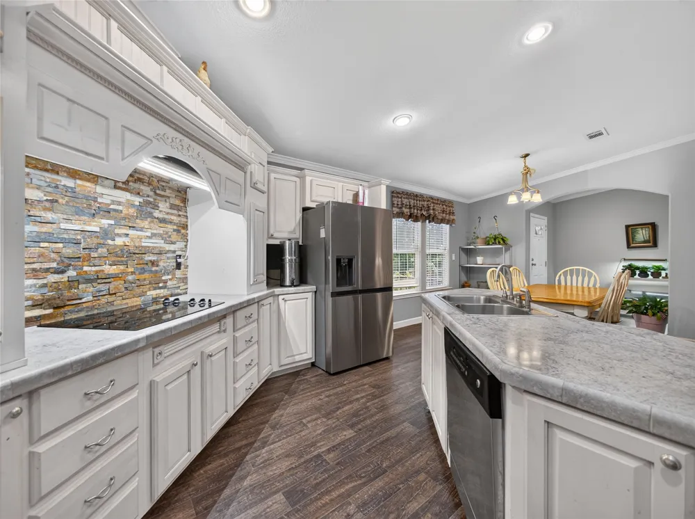 155 Hidden Oaks Loop Elgin, TX 78621