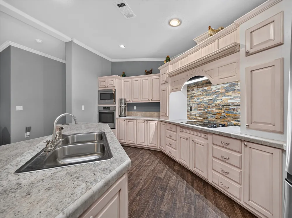 155 Hidden Oaks Loop Elgin, TX 78621