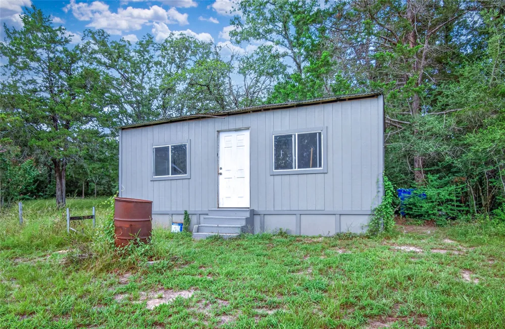 155 Hidden Oaks Loop Elgin, TX 78621