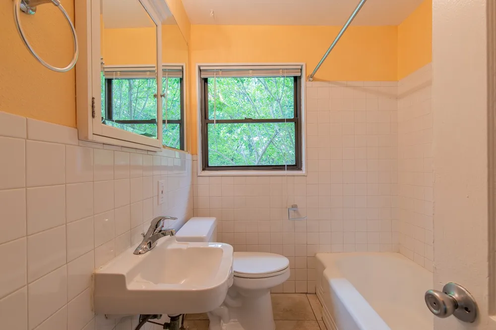 5514 Grover Avenue Austin, TX 78756