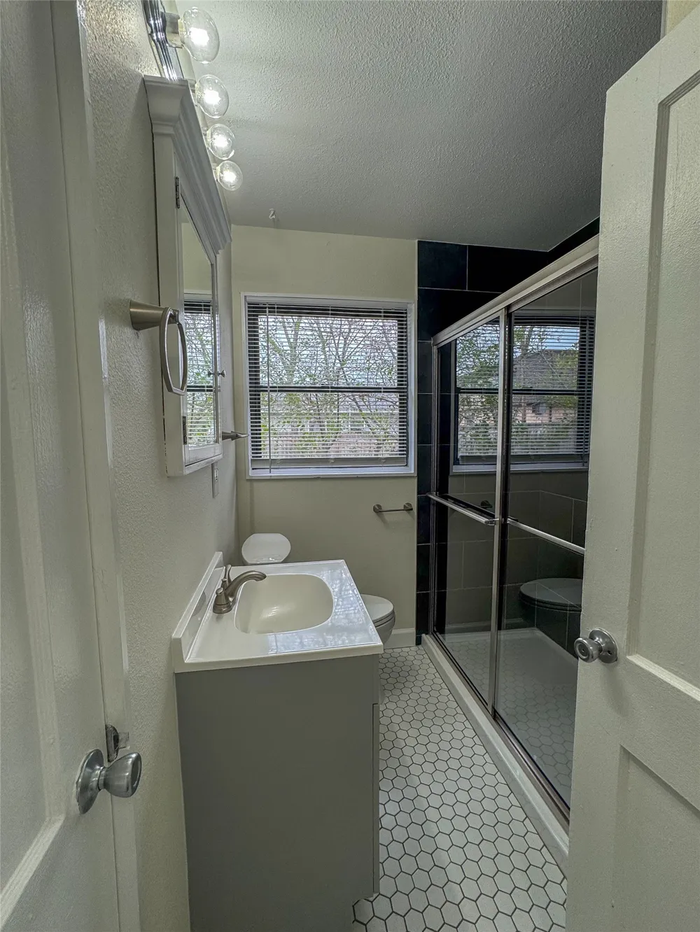 5514 Grover Avenue Austin, TX 78756