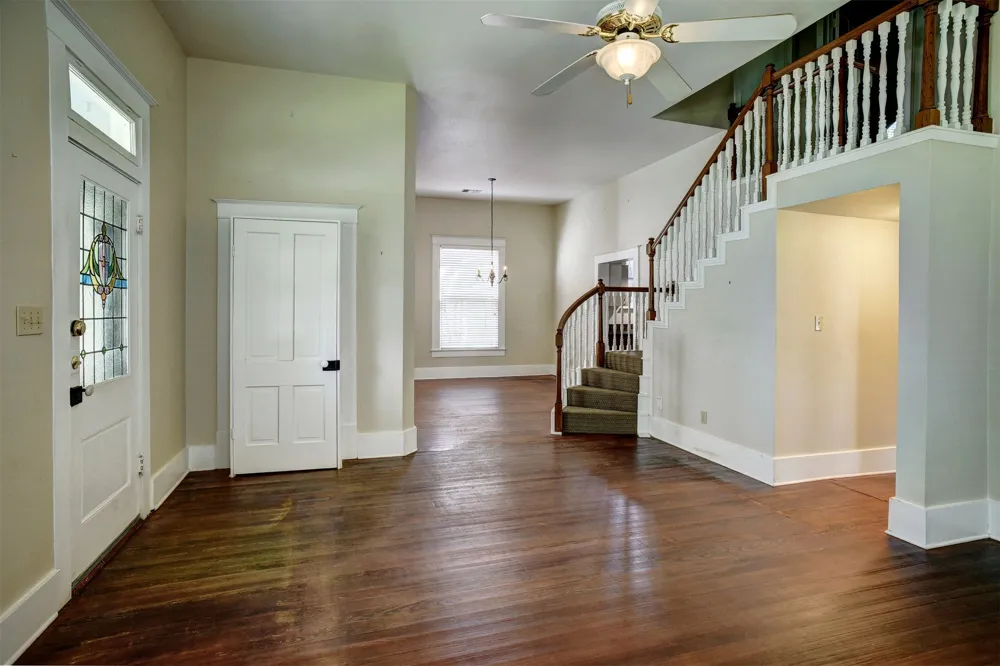602 Mills Street Smithville, TX 78957