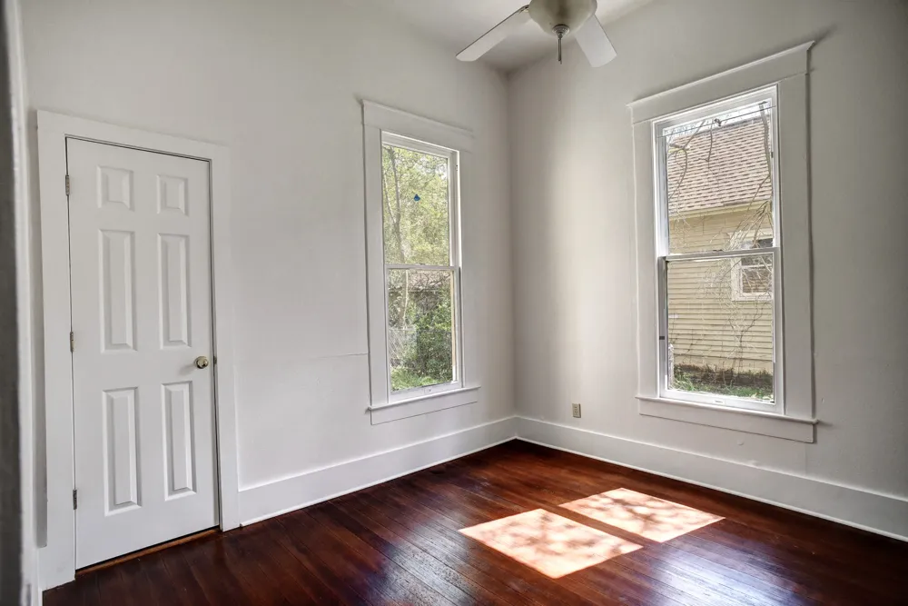 602 Mills Street Smithville, TX 78957
