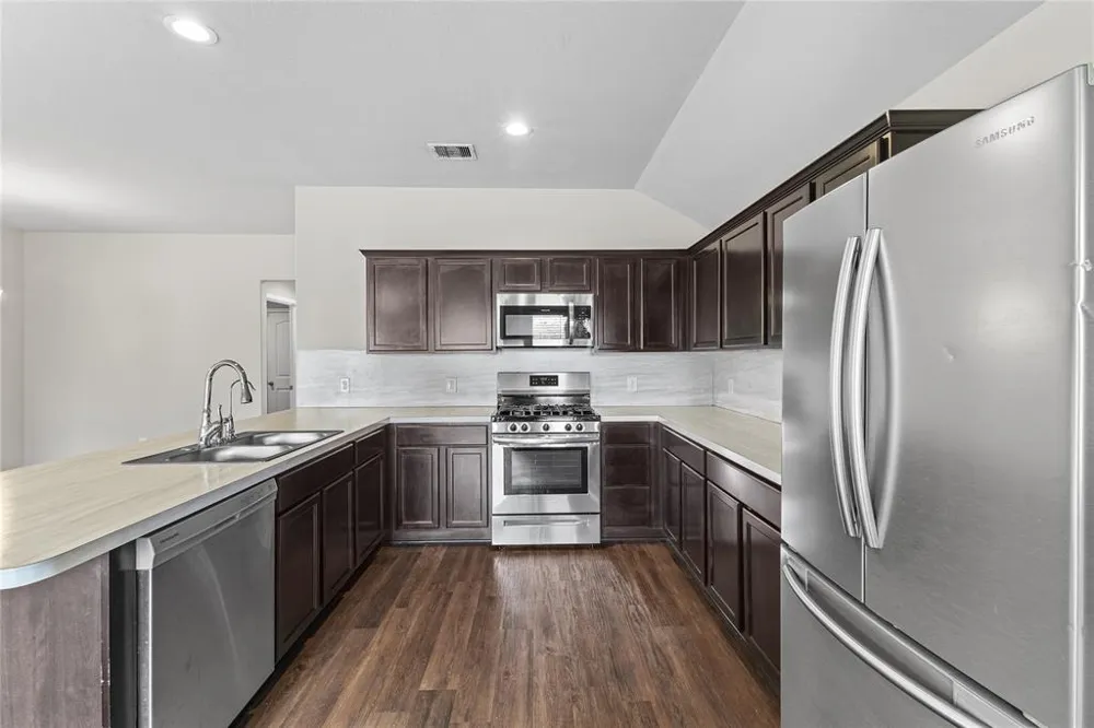 15454 Arce Rojo Street Channelview, TX 77530