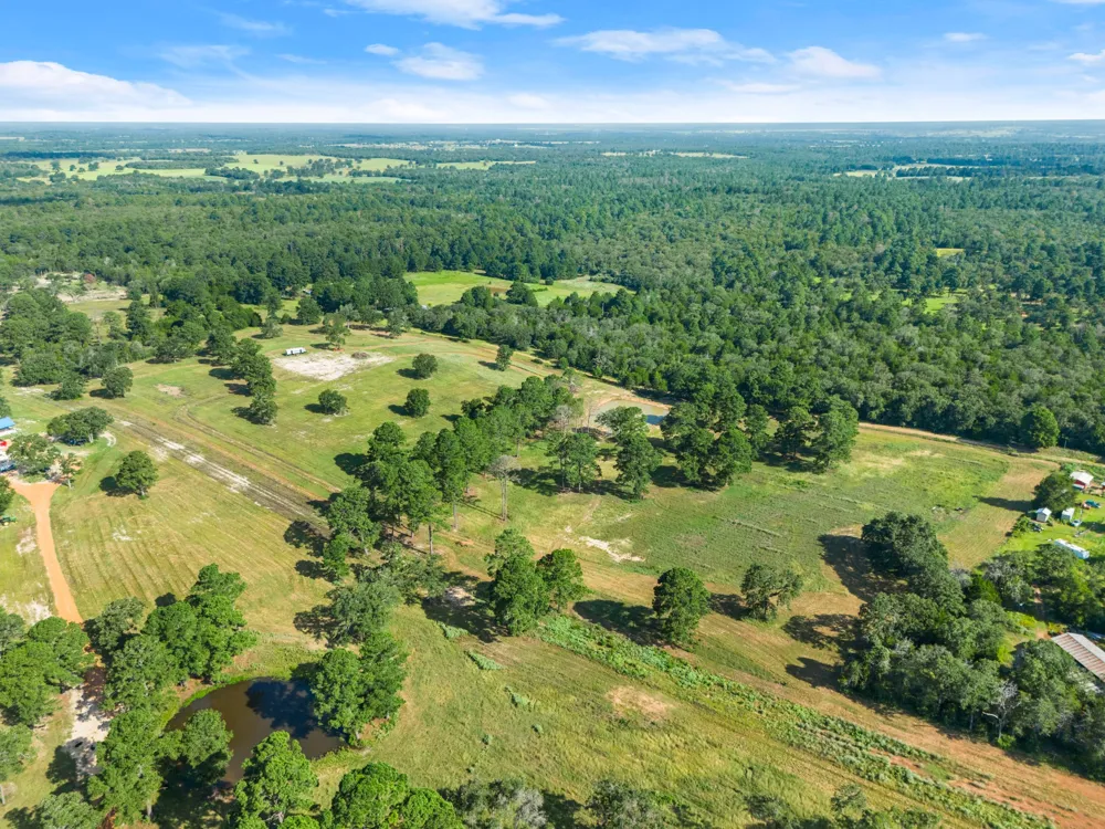 170 Split Oak Road Smithville, TX 78957