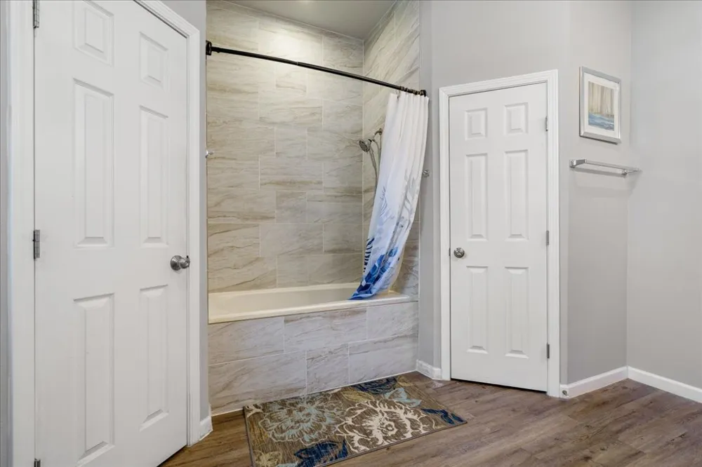 306 Songwood Drive Spicewood, TX 78669