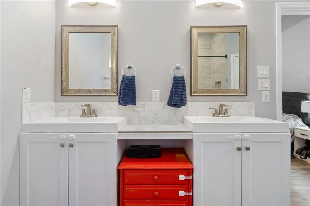 306 Songwood Drive Spicewood, TX 78669