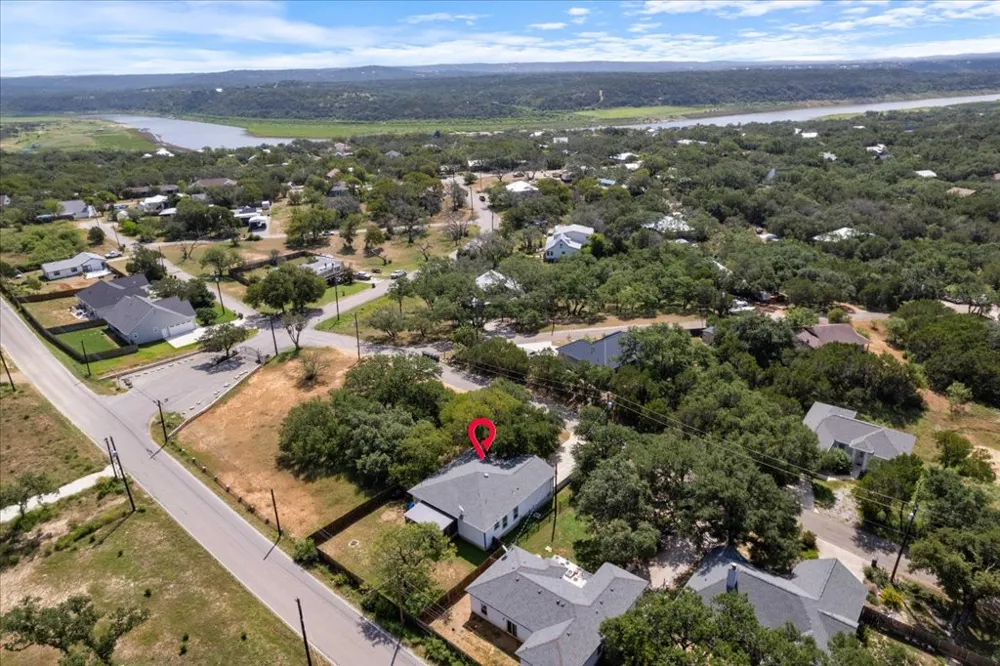 306 Songwood Drive Spicewood, TX 78669