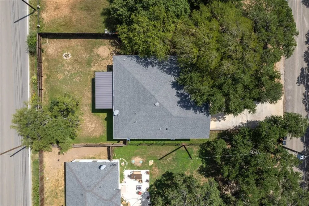 306 Songwood Drive Spicewood, TX 78669