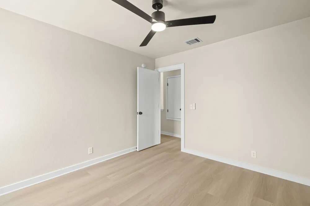 1407 WATERFALL AVENUE Leander, TX 78641