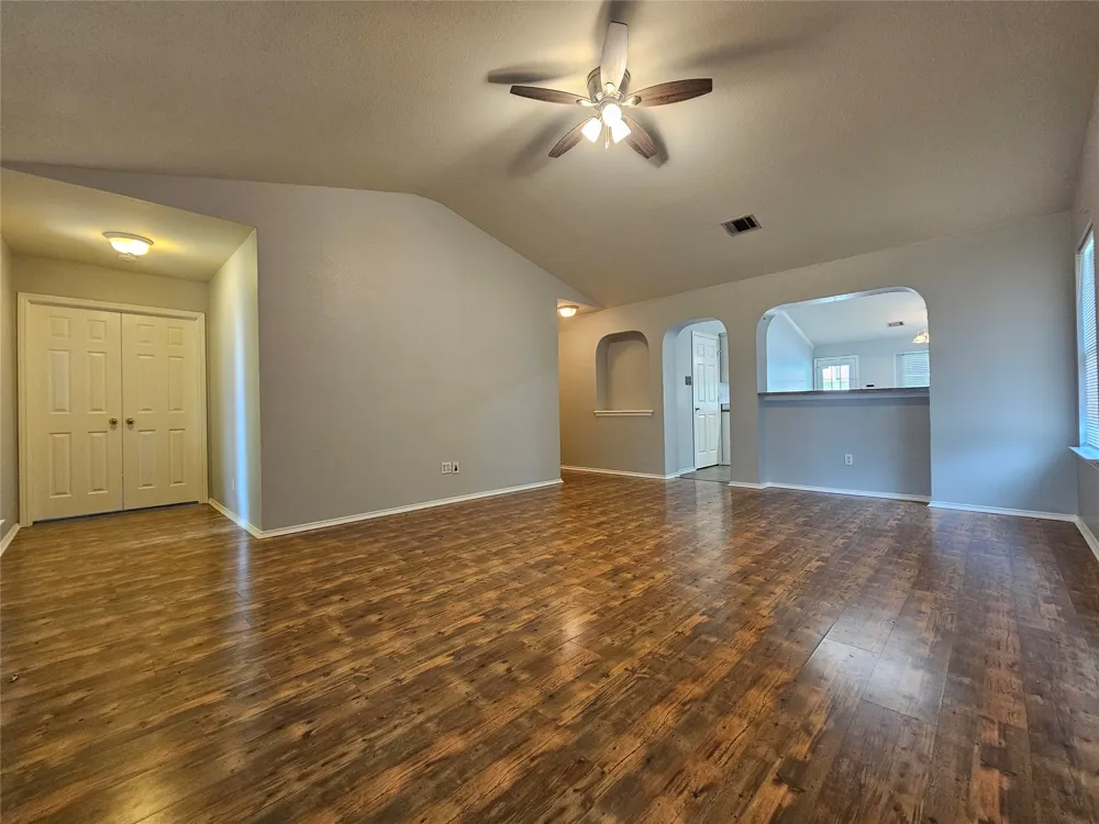 4211 Mather Kyle, TX 78640