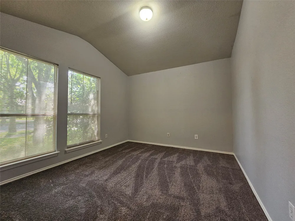 4211 Mather Kyle, TX 78640