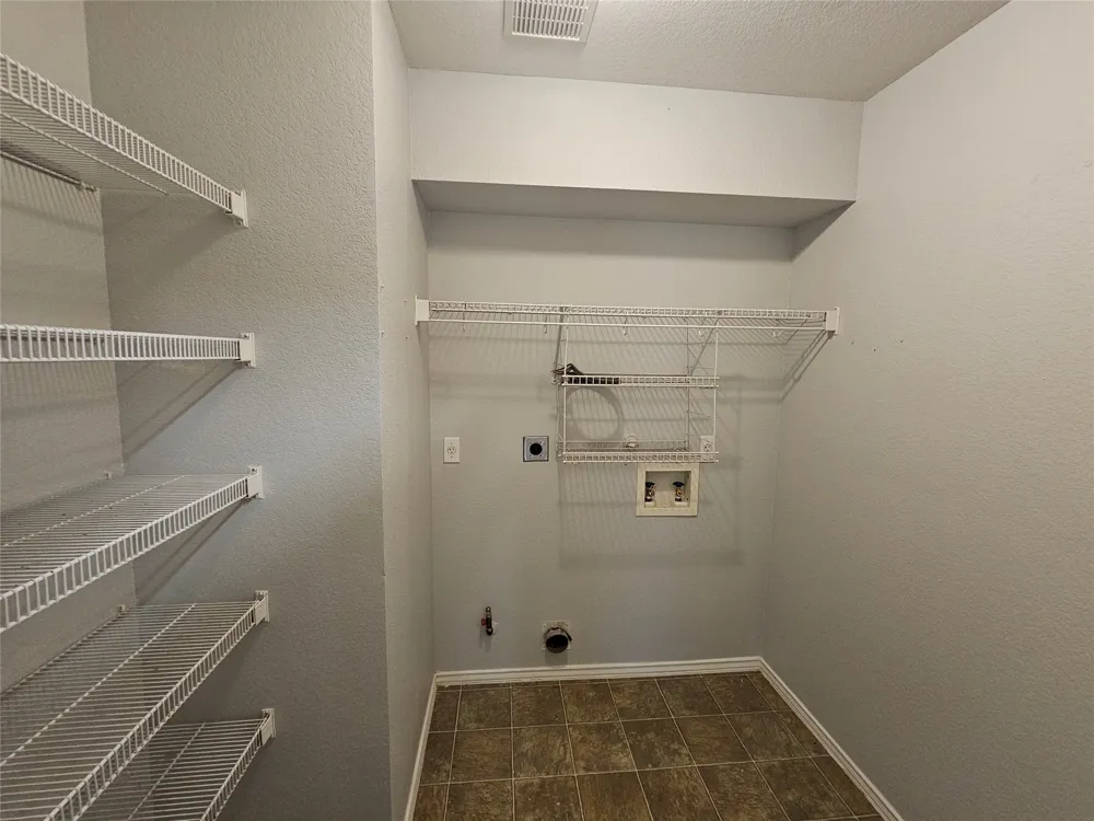 4211 Mather Kyle, TX 78640