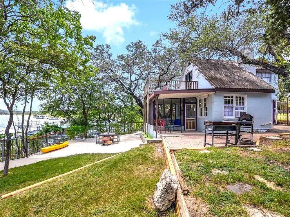 16809 Hurst Creek Circle Austin, TX 78734