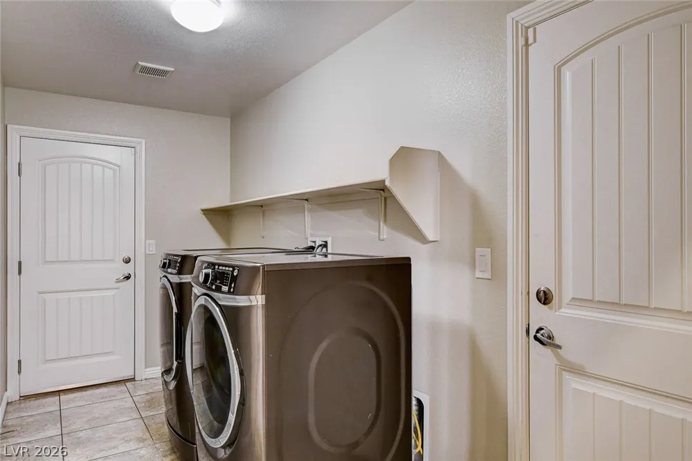 9634 Volk Avenue Las Vegas, NV 89178