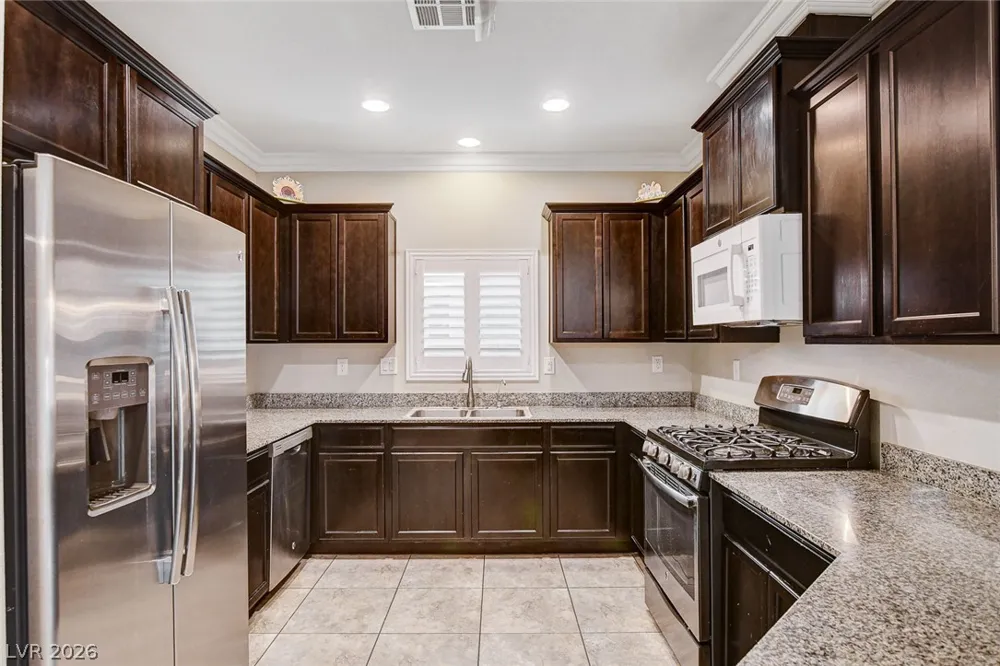 9634 Volk Avenue Las Vegas, NV 89178