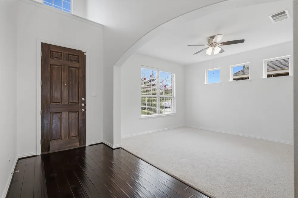3717 Del Payne Lane Pflugerville, TX 78660