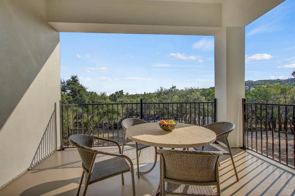 7605 Lantern View Drive Jonestown, TX 78645