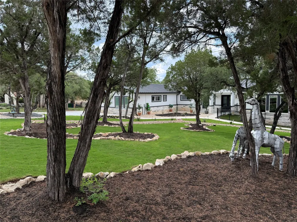 7605 Lantern View Drive Jonestown, TX 78645