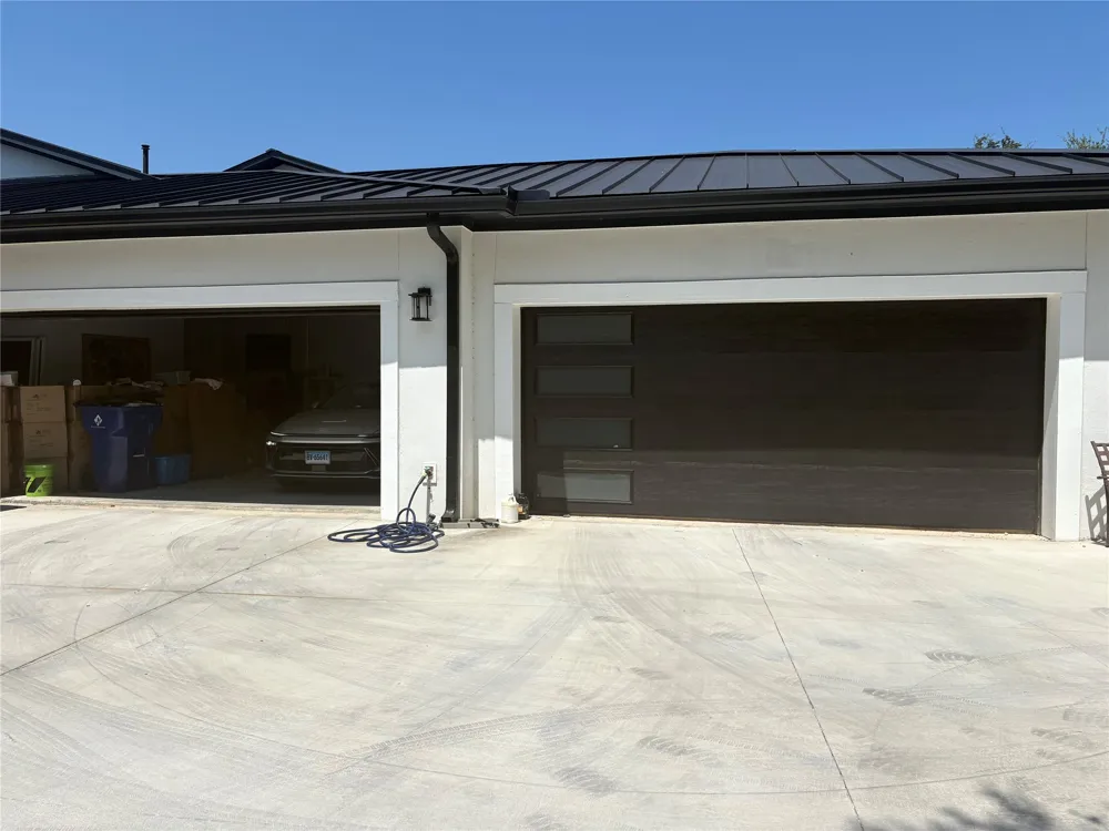 7605 Lantern View Drive Jonestown, TX 78645