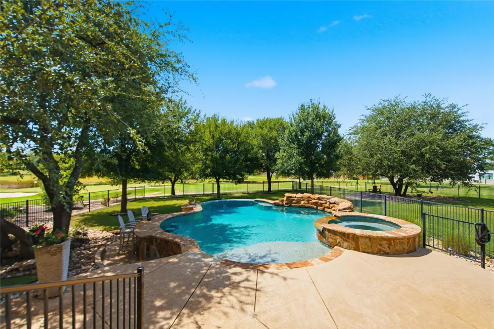 113 Blue Heron Lane Georgetown, TX 78628