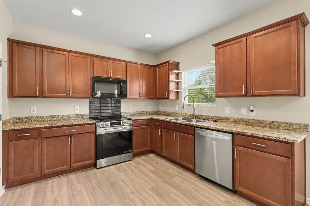 2233 Bee Hive Dr Columbia, TN 38401