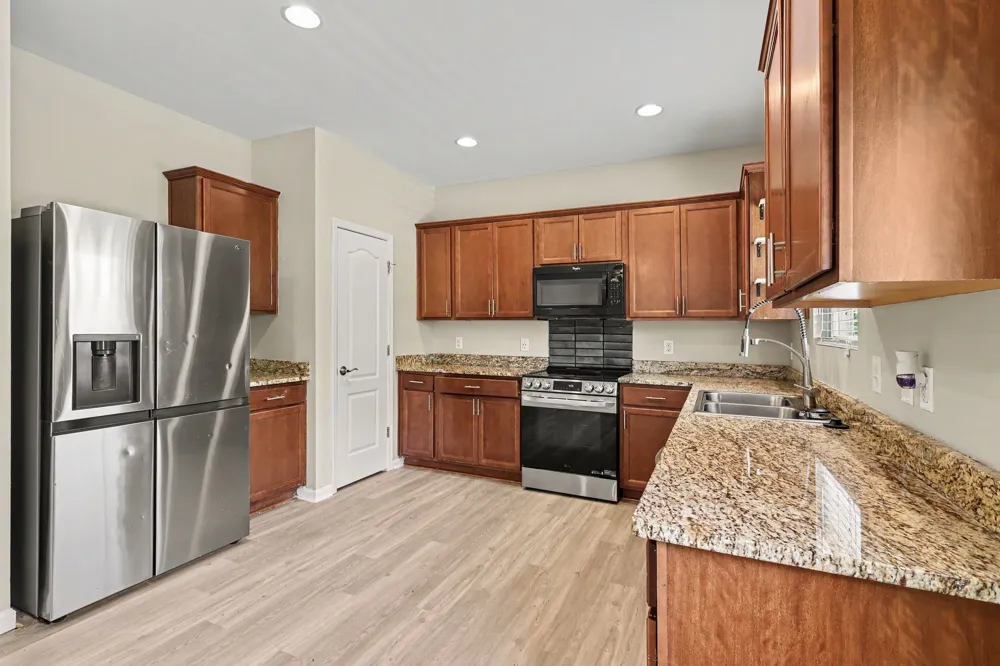 2233 Bee Hive Dr Columbia, TN 38401