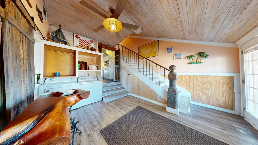 131 W White Avenue #D Port Aransas, TX 78373