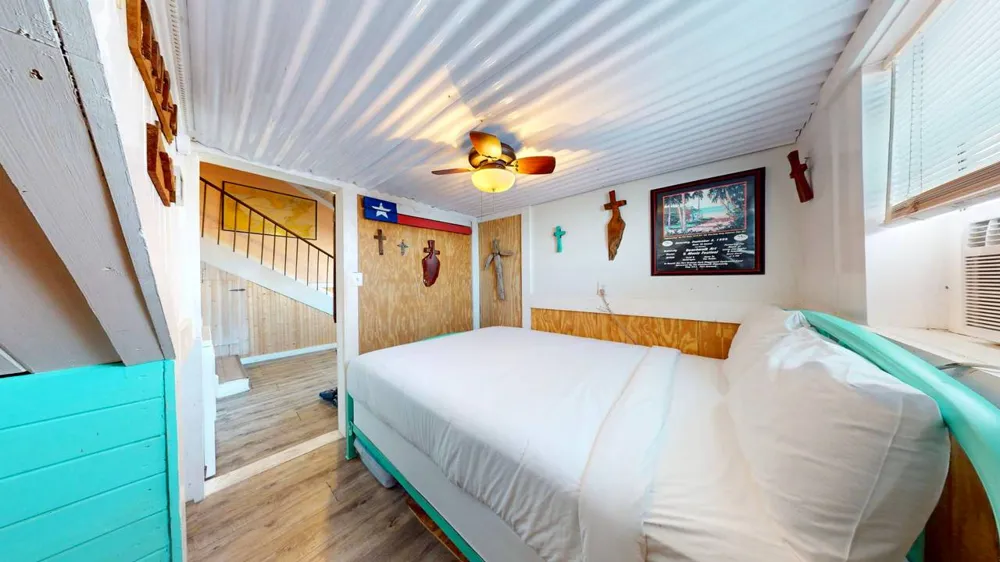 131 W White Avenue #D Port Aransas, TX 78373