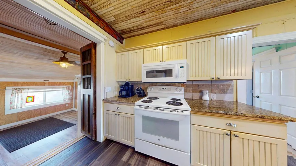 131 W White Avenue #D Port Aransas, TX 78373