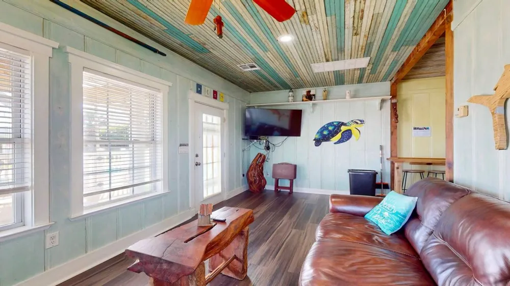 131 W White Avenue #D Port Aransas, TX 78373