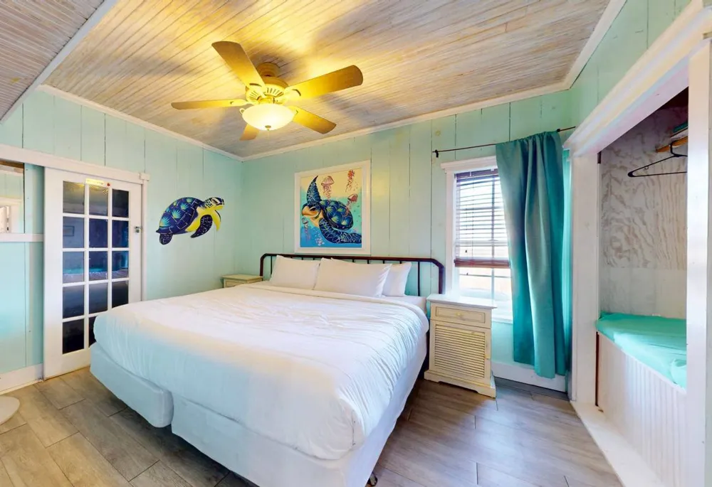 131 W White Avenue #D Port Aransas, TX 78373