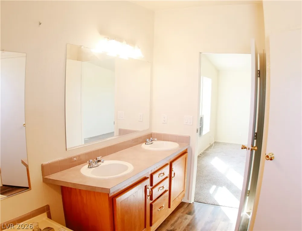 5231 Ruby Way Caliente, NV 89008