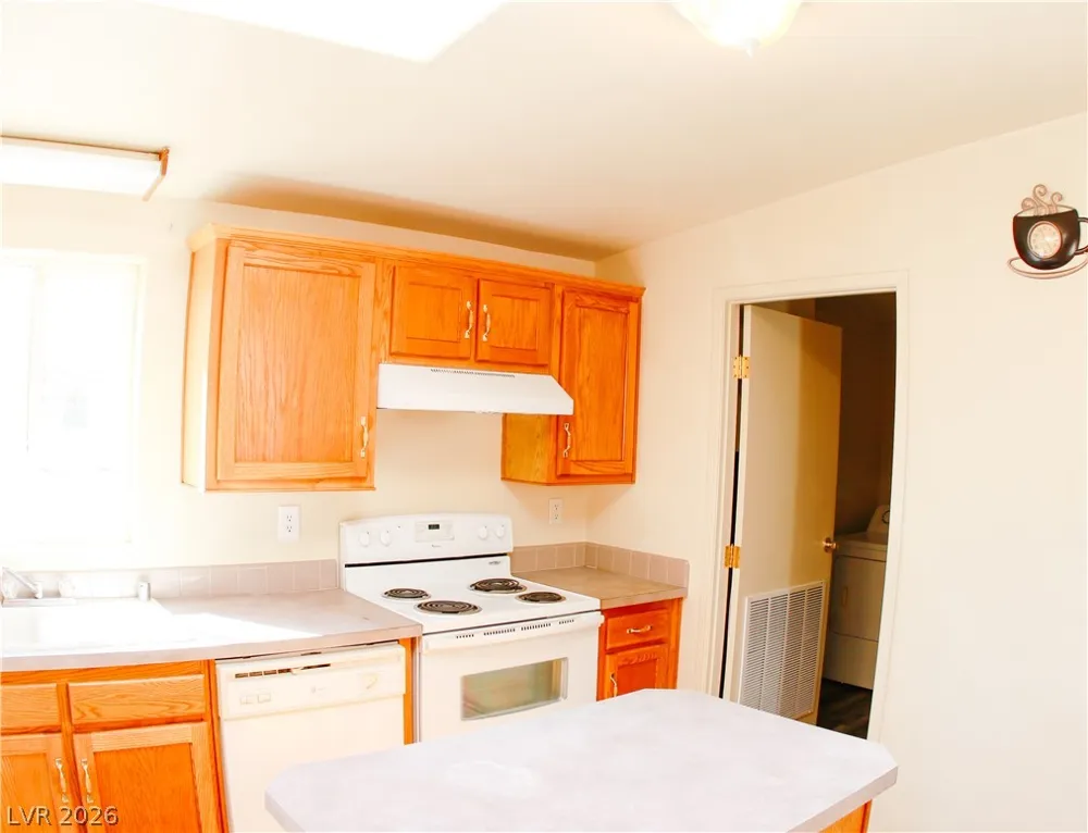 5231 Ruby Way Caliente, NV 89008