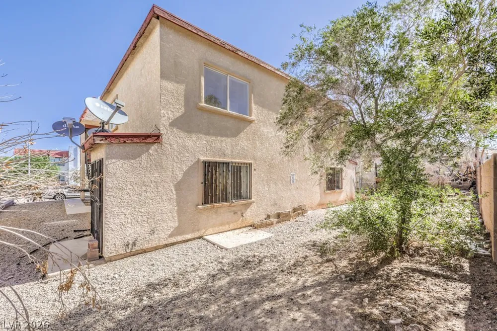 6979 Issac Avenue Las Vegas, NV 89156