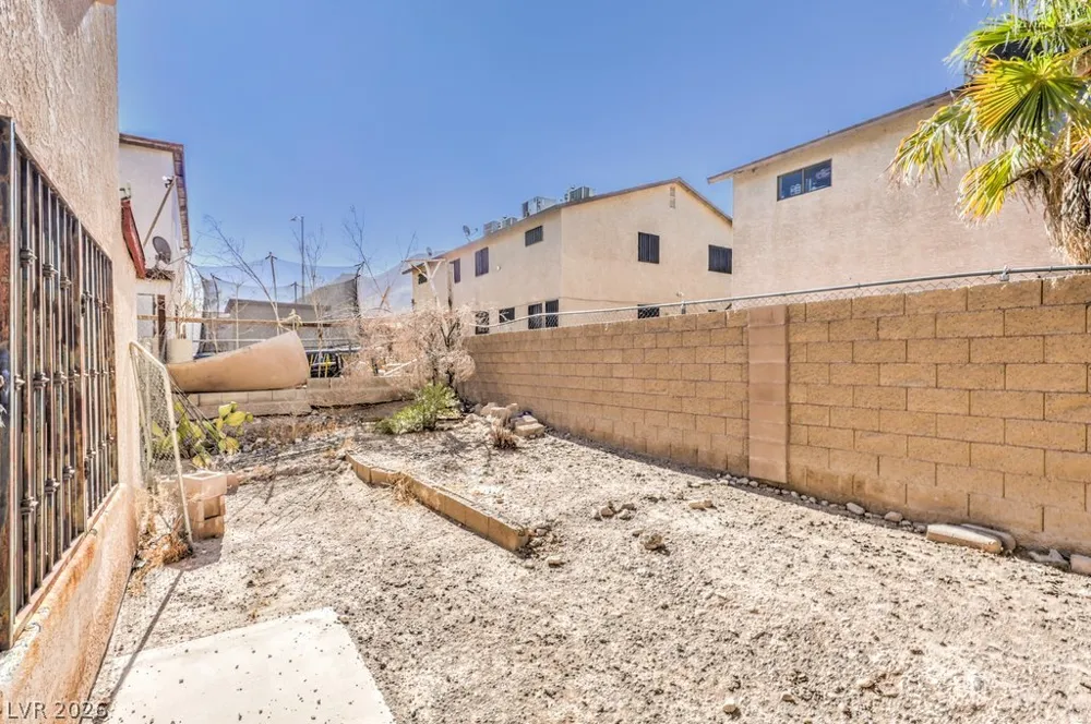6979 Issac Avenue Las Vegas, NV 89156
