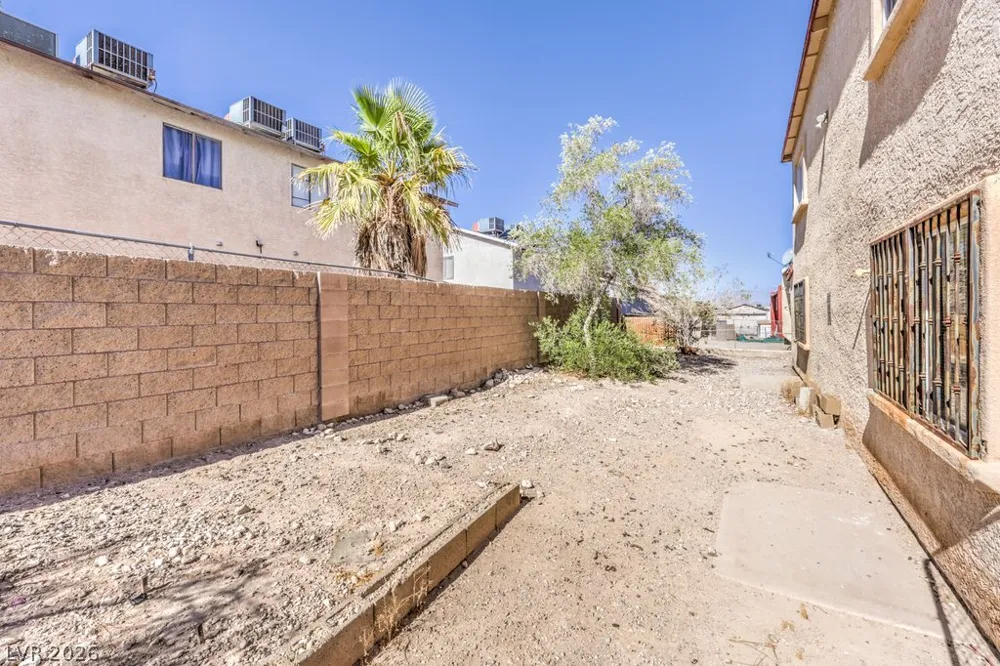 6979 Issac Avenue Las Vegas, NV 89156