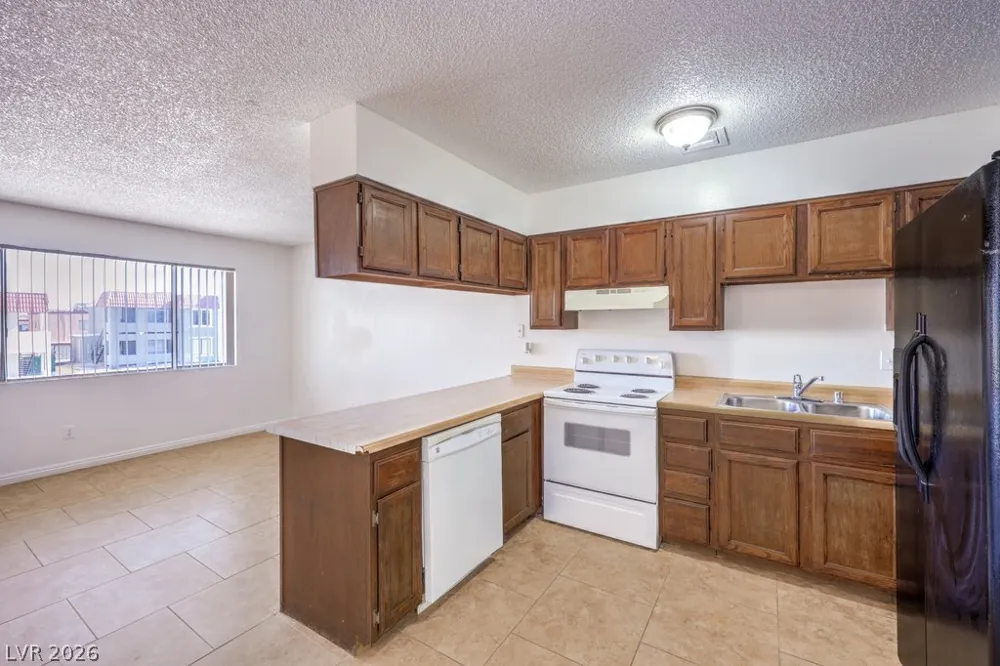 6979 Issac Avenue Las Vegas, NV 89156