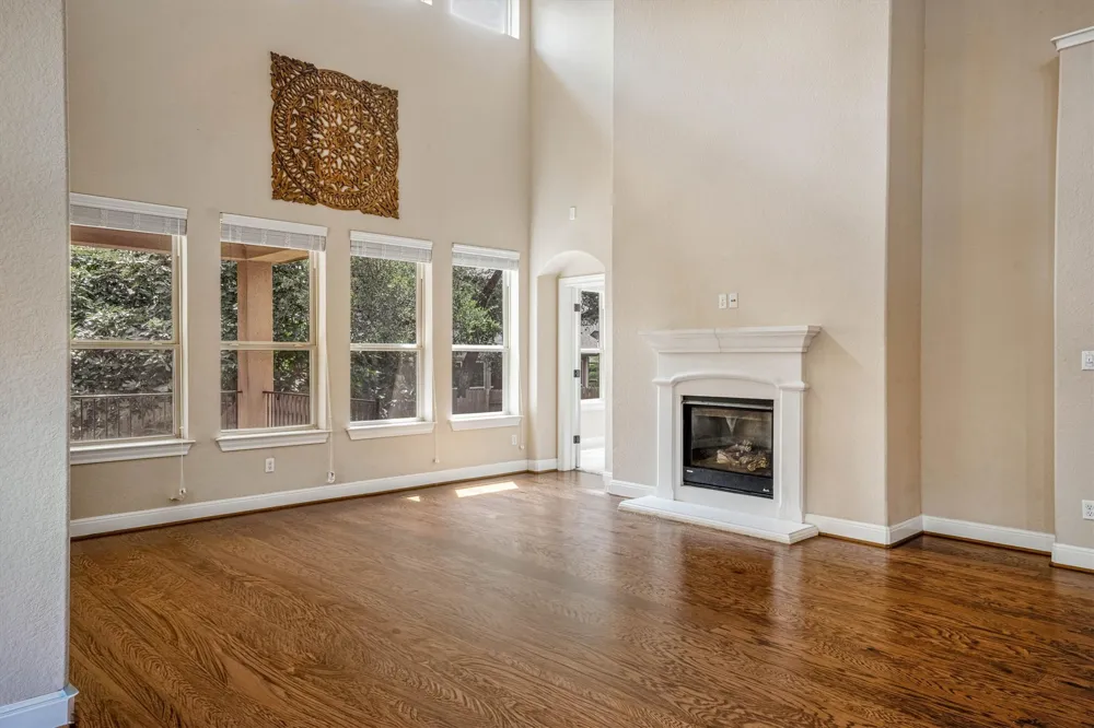5809 Viejo Drive Austin, TX 78738