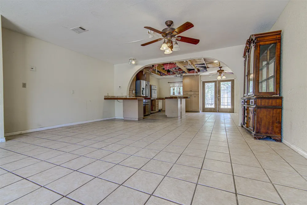 322 E Castleshoals Drive Granite Shoals, TX 78654
