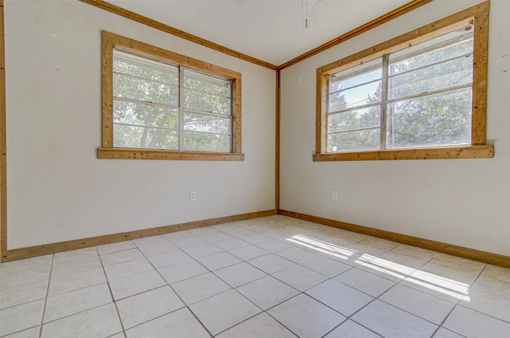 322 E Castleshoals Drive Granite Shoals, TX 78654