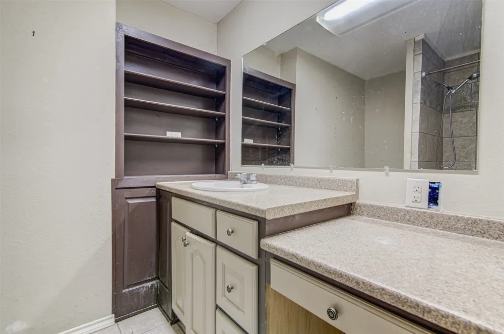 322 E Castleshoals Drive Granite Shoals, TX 78654